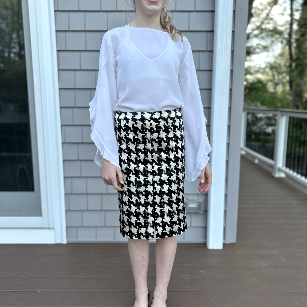 White blouse with ruffled sleeves, silk